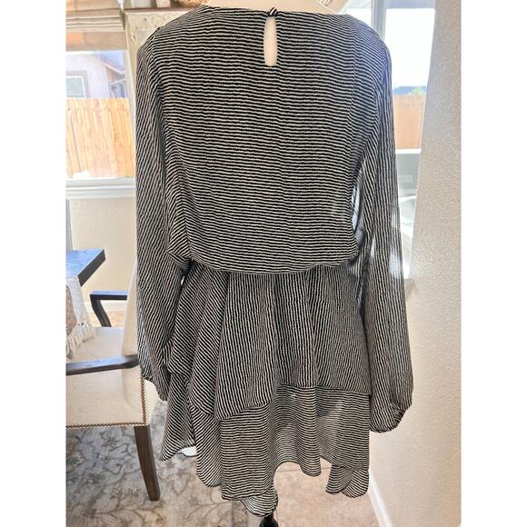 Storia Black and White Striped Mini Dress Small 4-8 - Picture 11 of 11